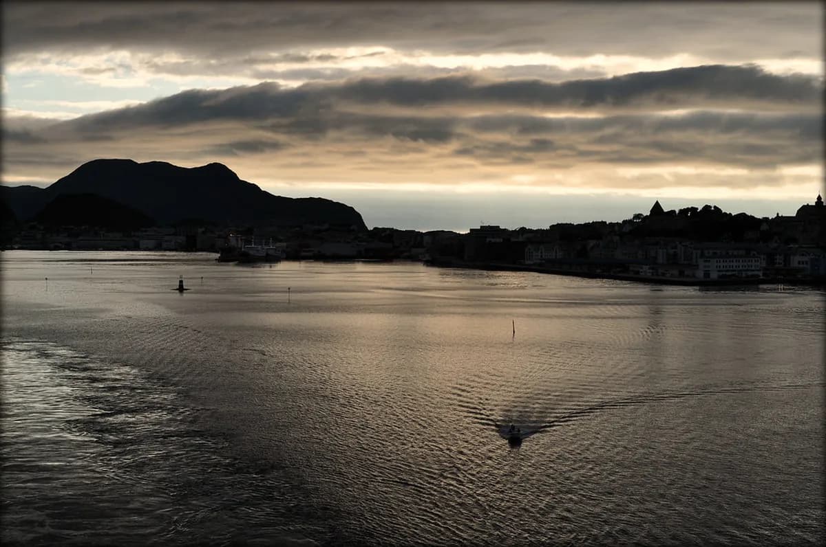 14 Best Spots and Tips for Sunset in Barcelona