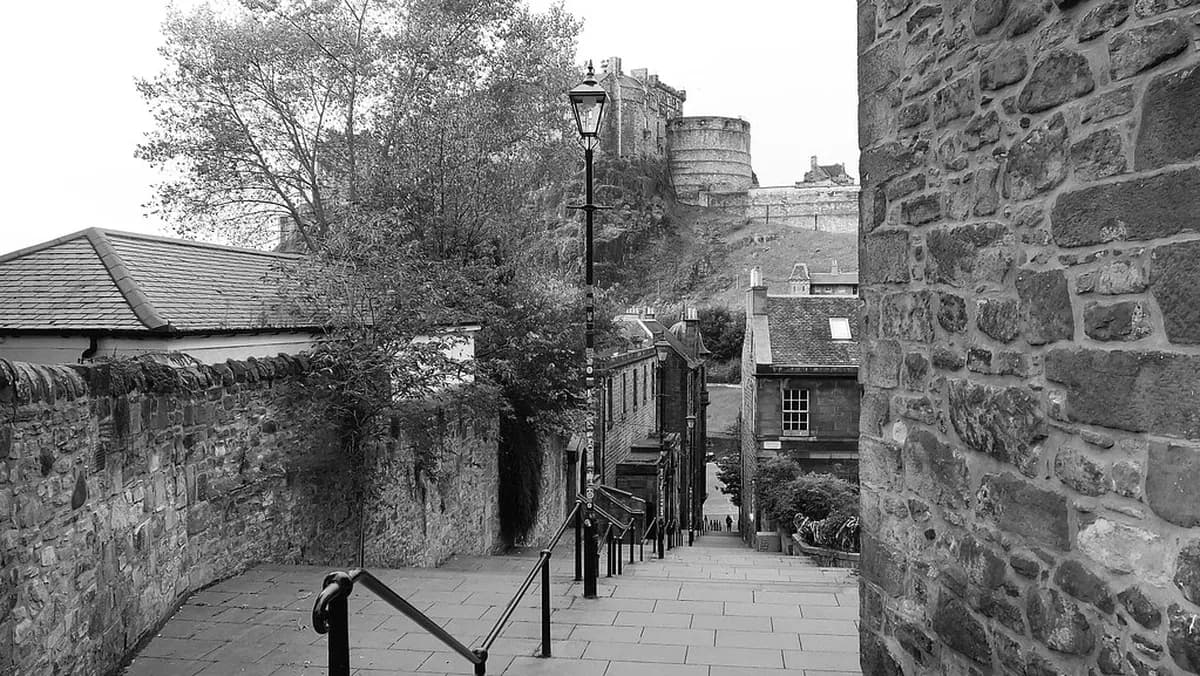 18 Hidden Gems in Edinburgh: Beyond the Royal Mile
