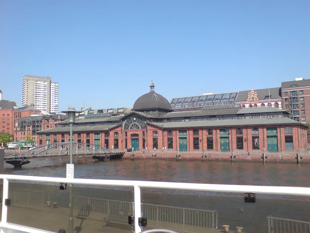 How To Visit Hamburg Fish Market From The Reeperbahn Travel Guide