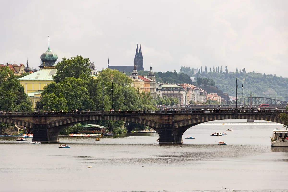 Jewish Quarter Prague Cemetery Visit Guide