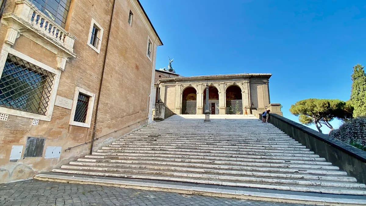 2025 Gothic Quarter Walking Tour: 10 Stops & Tips