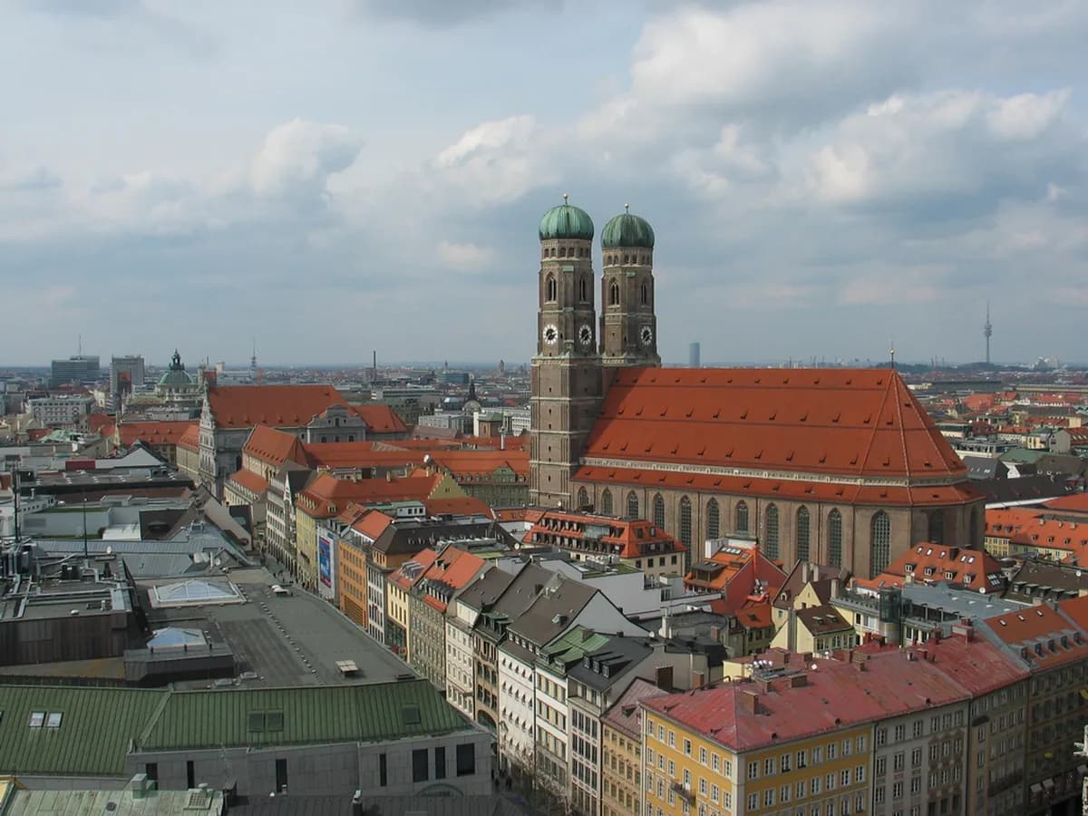 St. Peter’s Church vs Frauenkirche: 10 Best Munich Viewpoints Compared